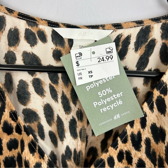 NWT H&M Long Sleeve Leopard Print V-neck Ruched Top Size XS - Picture 10 of 11